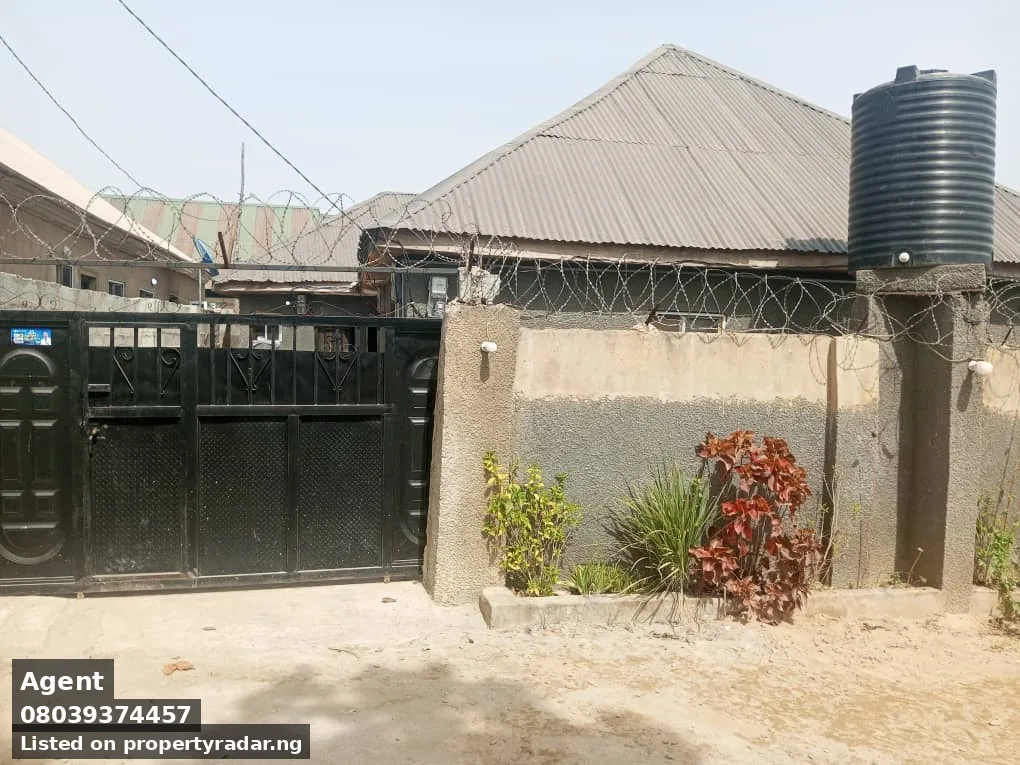 1 Bedroom Block Of Flats In Lokogoma For Sale in Abuja (FCT)