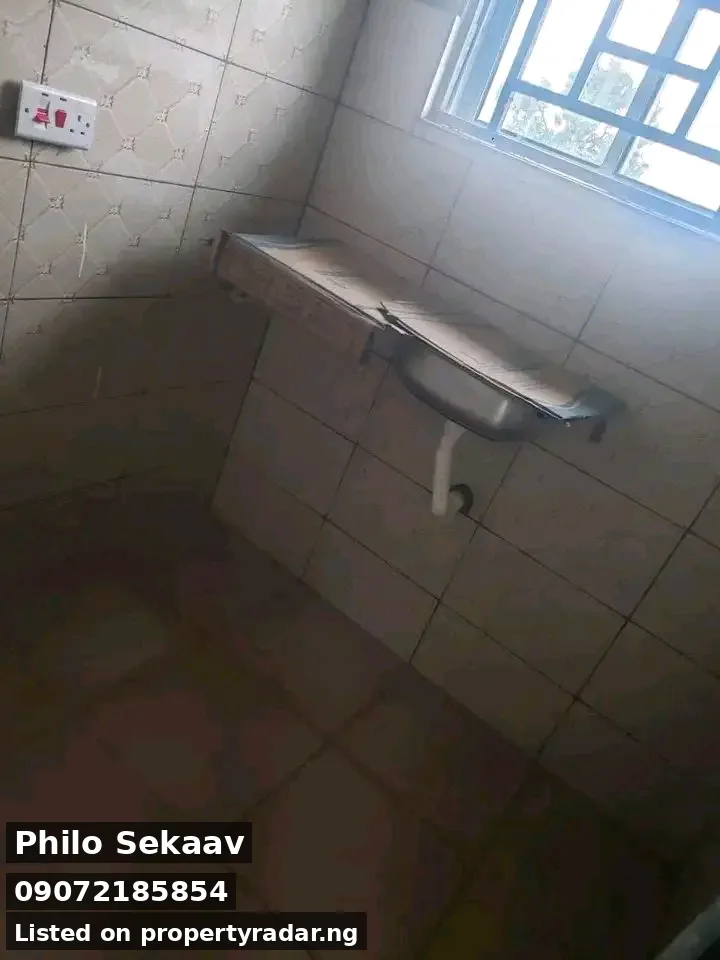 2 Bedroom Block Of Flats In Modern Market For Rent in Benue