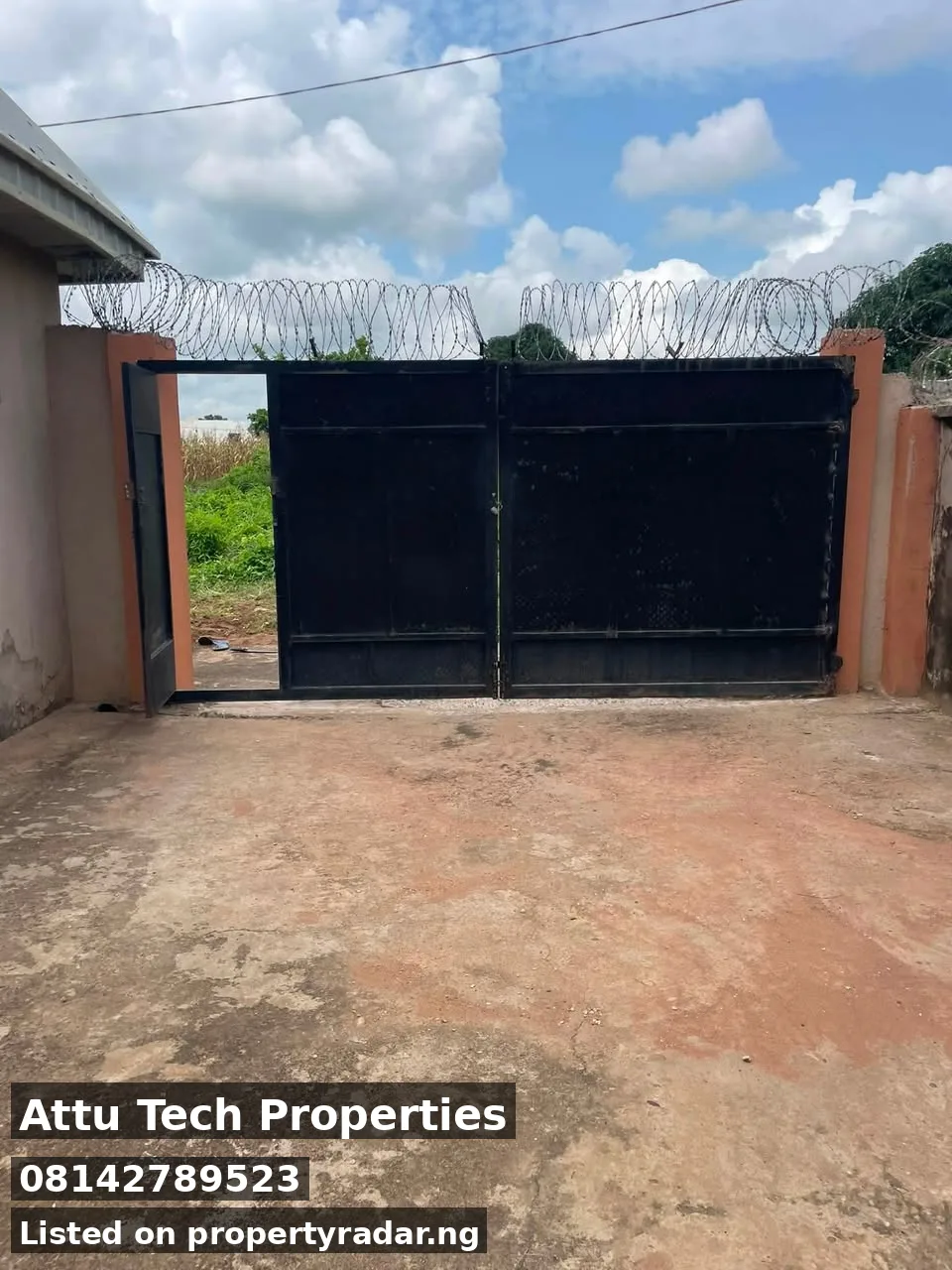 2 Bedroom Self Contain In Welfare Quarters For Rent in Benue