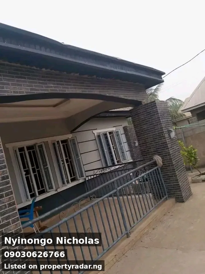 3 Bedroom Bungalow In High Level, George Akume Way Corridor For Sale in Benue
