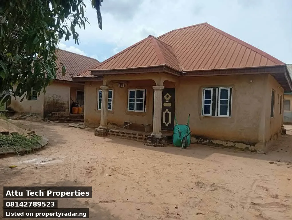 3 Bedroom House In Nyon For Sale in Benue