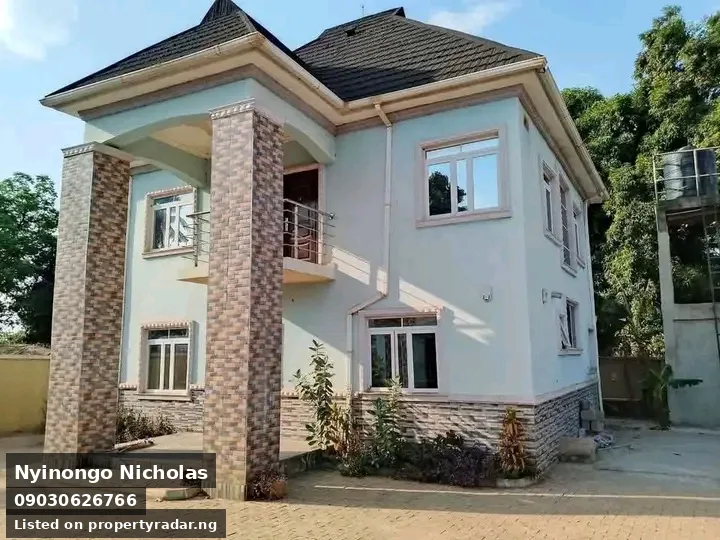 4 Bedroom Duplex In Gboko Road For Sale in Benue