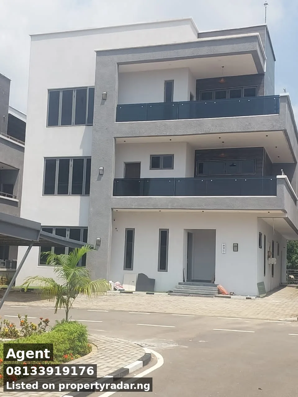 5 Bedroom Duplex In Wuse For Sale in Abuja (FCT)