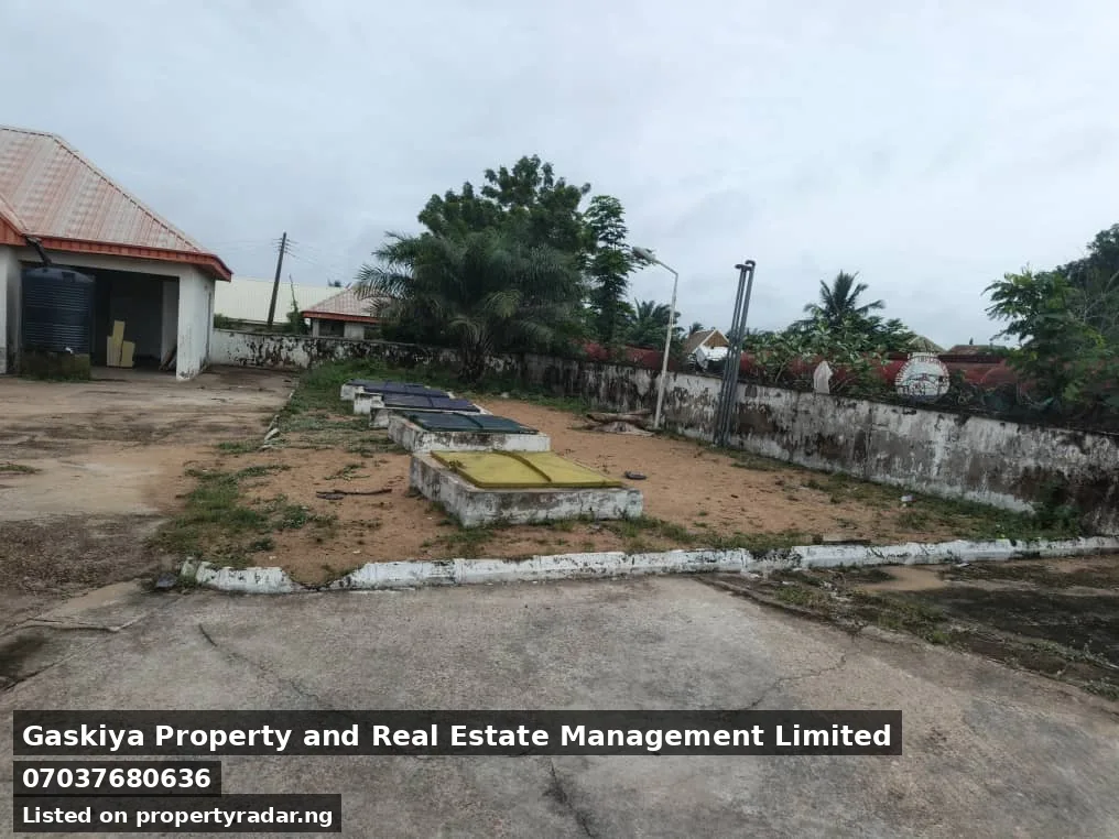 Commercial Property In North Bank I For Sale in Benue