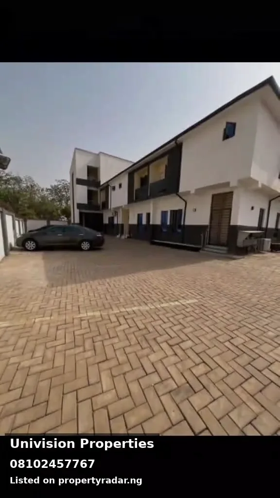 3 Bedroom Block Of Flats In Gaduwa For Sale in Abuja (FCT)