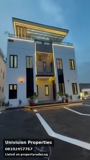 5 Bedroom Duplex In Guzape For Sale in Abuja (FCT)