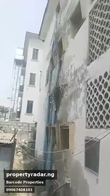 3 Bedroom Block Of Flats In Wuse For Sale in Abuja (FCT)