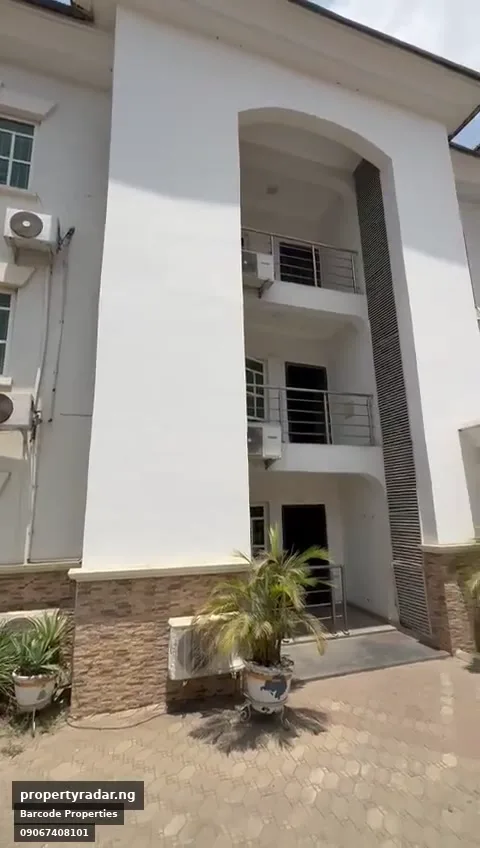 3 Bedroom Block Of Flats In Wuse For Lease in Abuja (FCT)