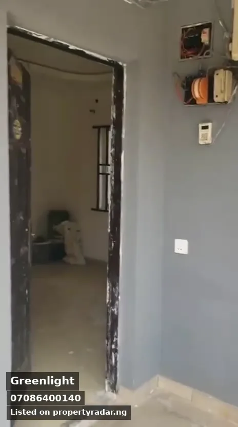 1 Bedroom Self Contain In Life Camp For Rent in Abuja (FCT)