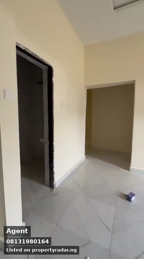 1 Bedroom Self Contain In Life Camp For Rent in Abuja (FCT)
