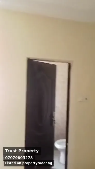 3 Bedroom Block Of Flats In Apo For Rent in Abuja (FCT)