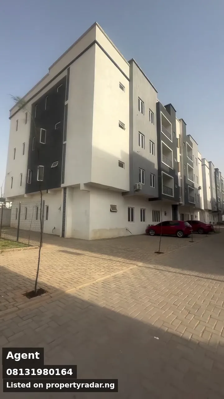 3 Bedroom Block Of Flats In Wuse For Rent in Abuja (FCT)