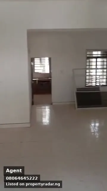 3 Bedroom Block Of Flats In Wuse For Sale in Abuja (FCT)