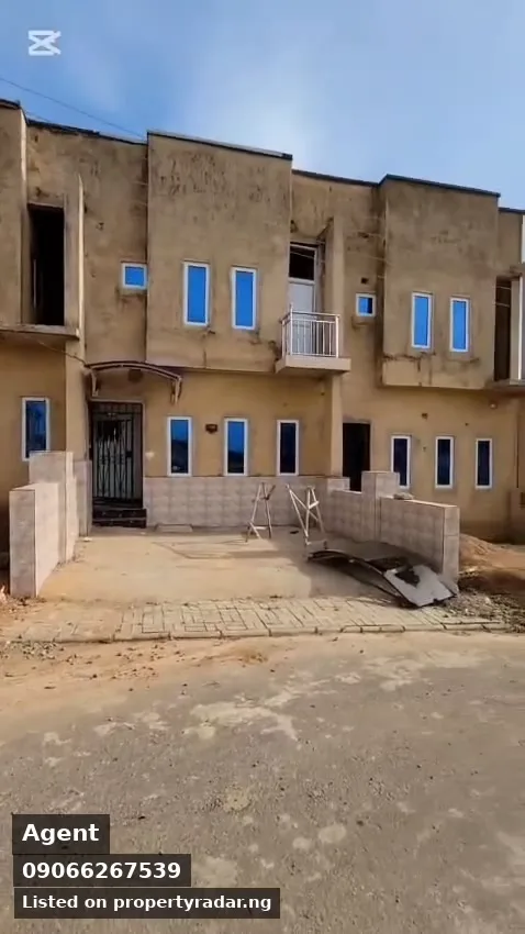 3 Bedroom Duplex In Lugbe For Sale in Abuja (FCT)