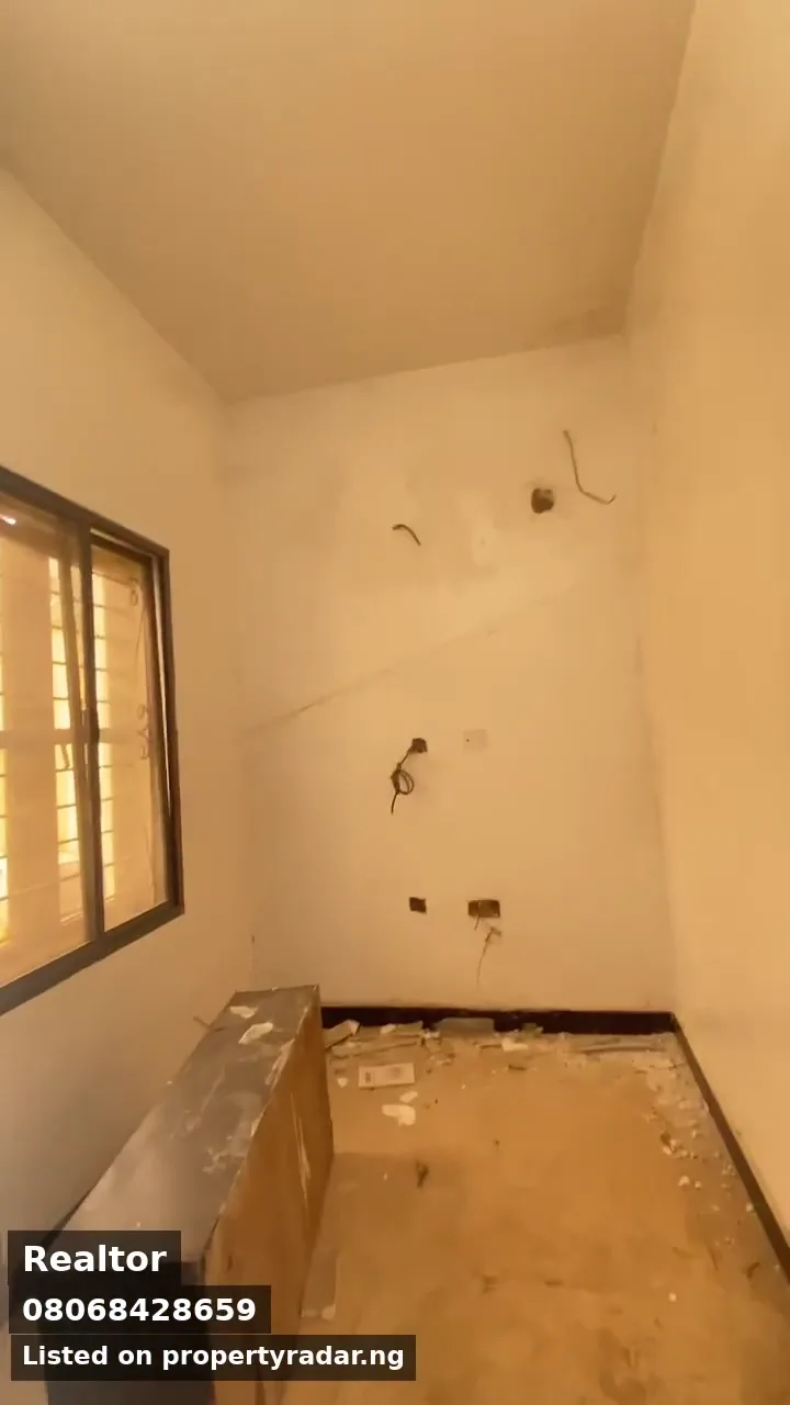 4 Bedroom Duplex In Apo For Sale in Abuja (FCT)