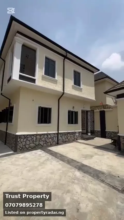4 Bedroom Duplex In Apo For Sale in Abuja (FCT)
