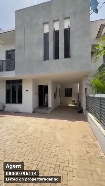 4 Bedroom Duplex In Life Camp For Rent in Abuja (FCT)