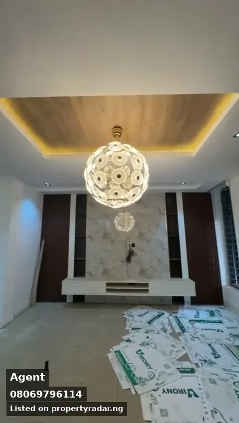 5 Bedroom Duplex In Wuse For Rent in Abuja (FCT)