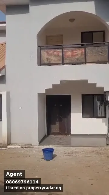 6 Bedroom Duplex In Wuse For Rent in Abuja (FCT)