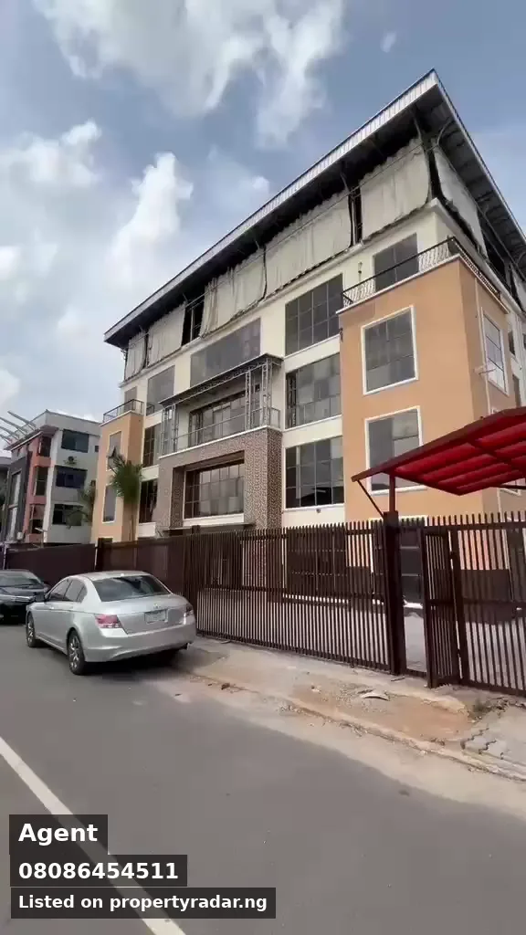 Commercial Property In Wuse For Sale in Abuja (FCT)