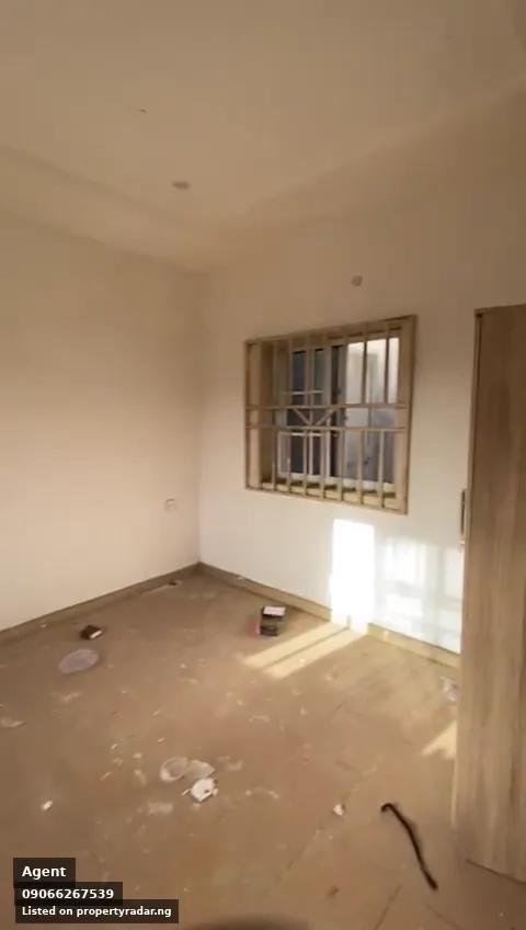 Self Contain In Lugbe For Rent in Abuja (FCT)